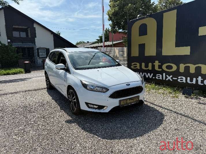 2016' Ford Focus photo #2