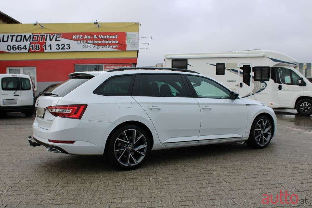 2017' Skoda Superb photo #4