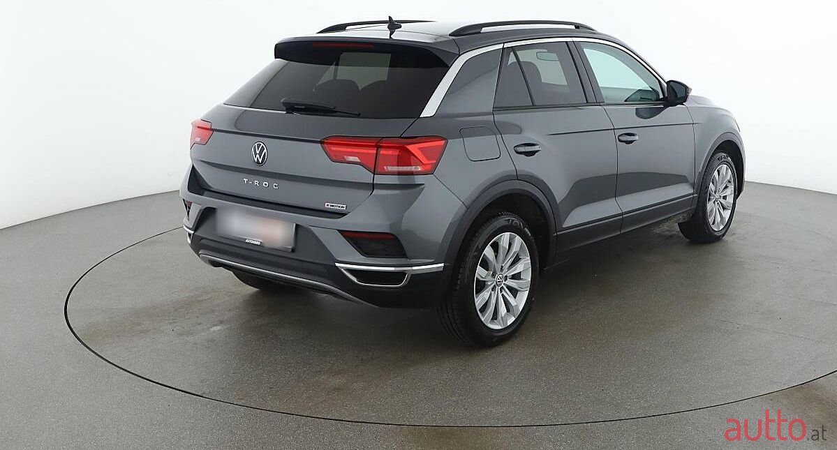 2019' Volkswagen T-Roc photo #4