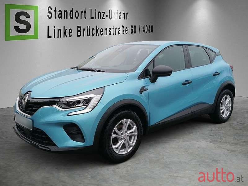 2021' Renault Captur photo #1