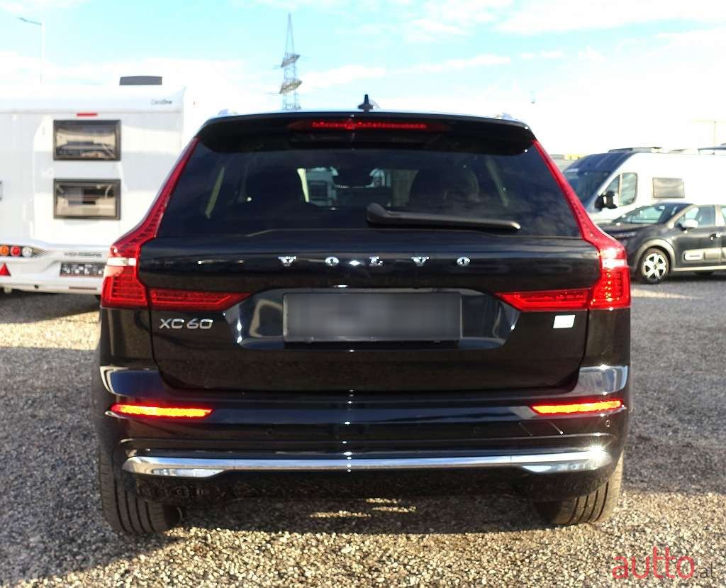 2021' Volvo XC60 photo #4
