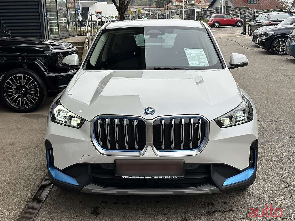 2022' BMW iX1 photo #4