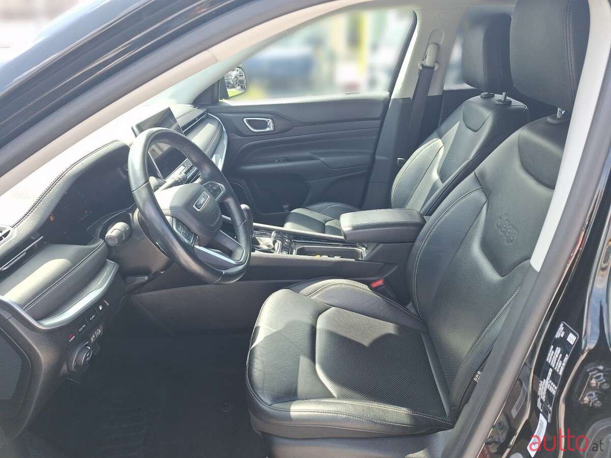 2022' Jeep Compass photo #5