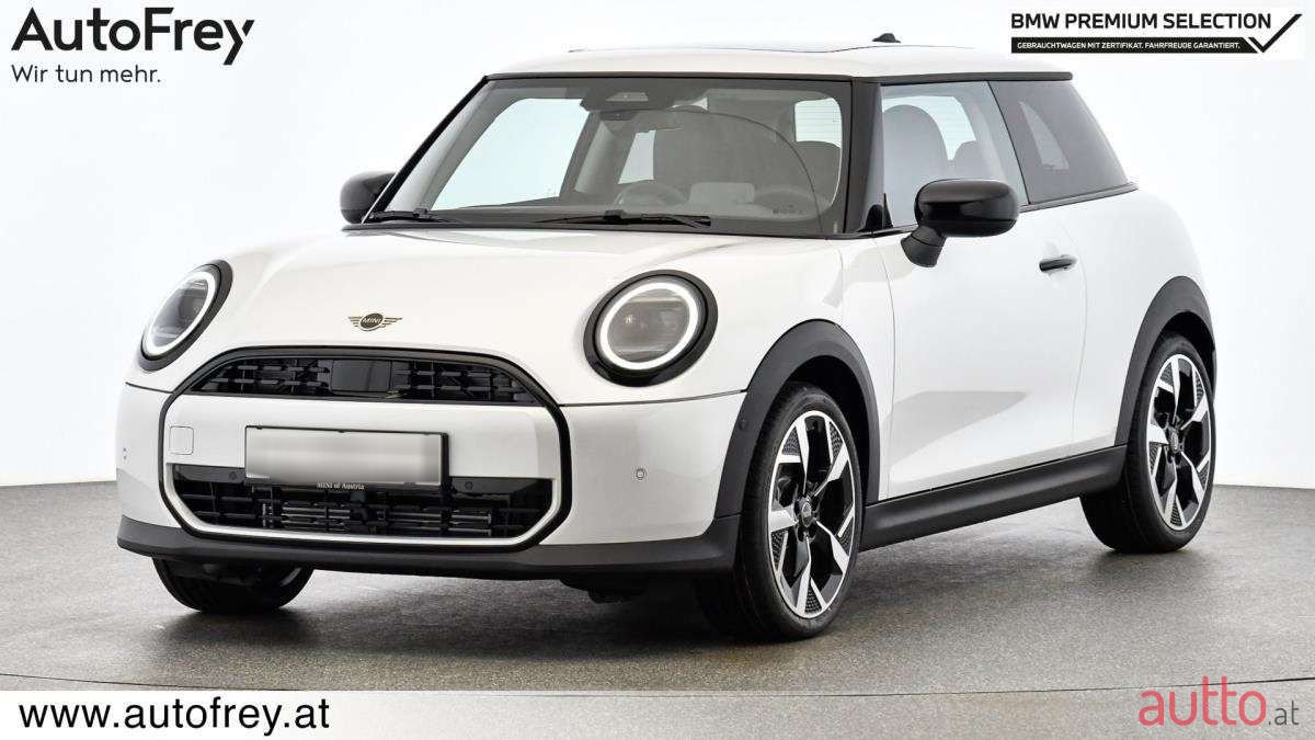 2024' MINI Cooper photo #1