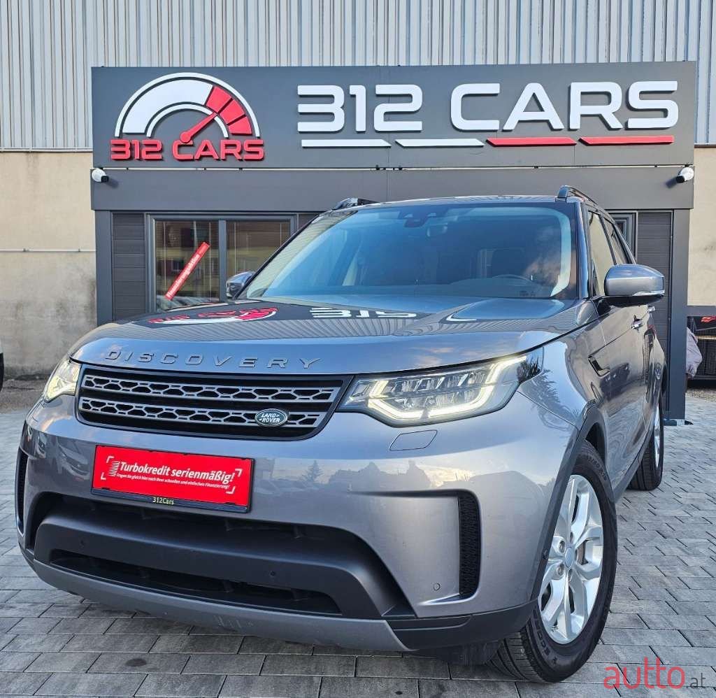2019' Land Rover Discovery photo #1