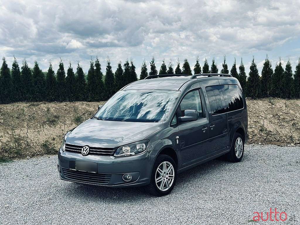 2011' Volkswagen Caddy photo #6