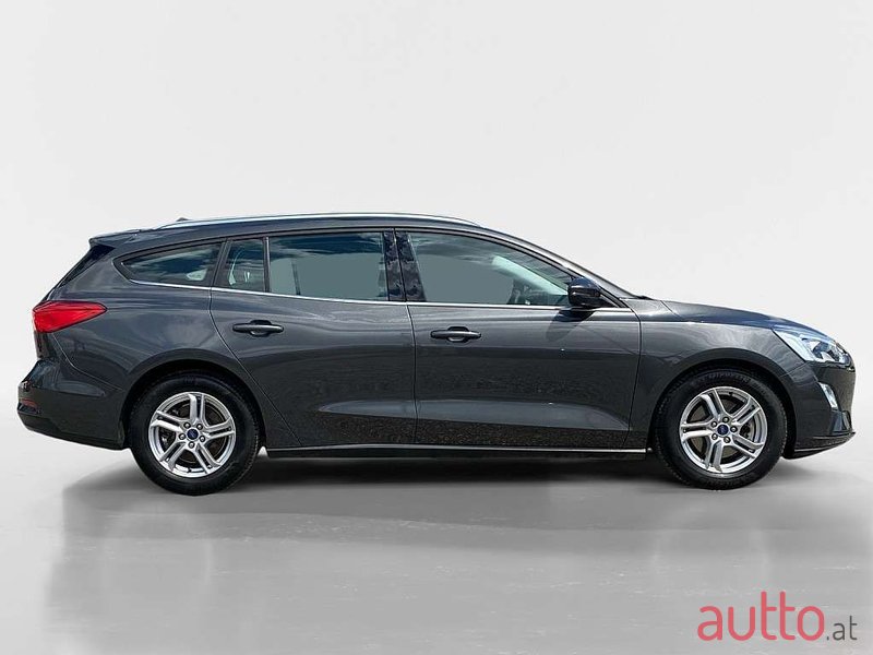 2019' Ford Focus photo #5