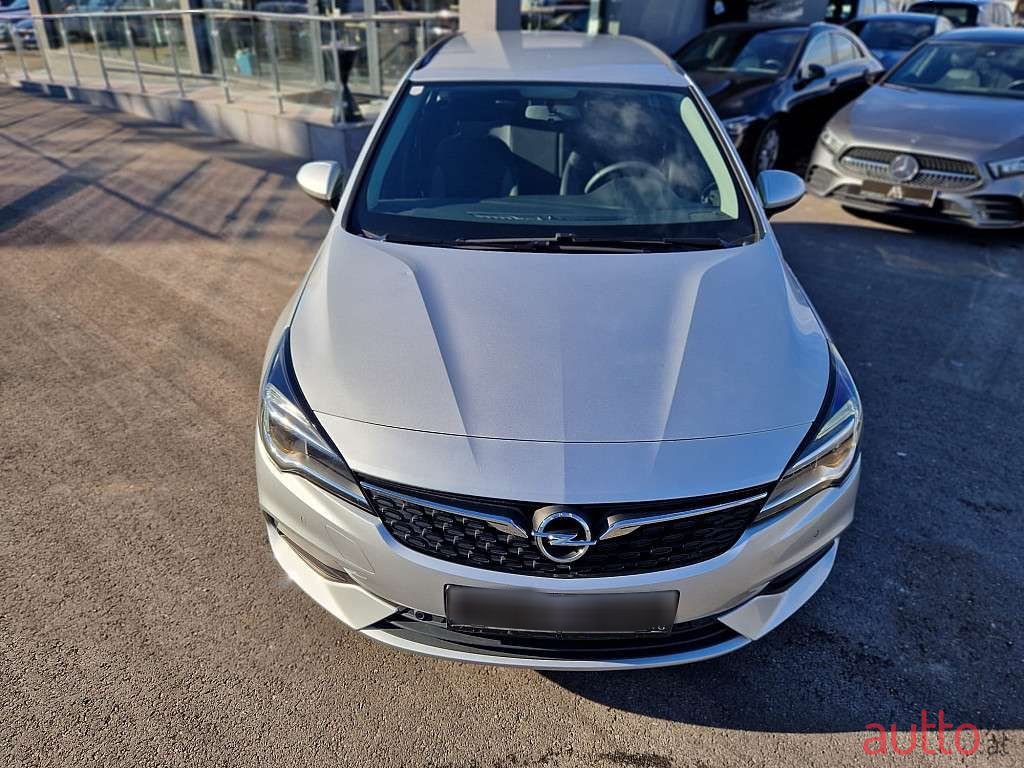 2021' Opel Astra photo #2