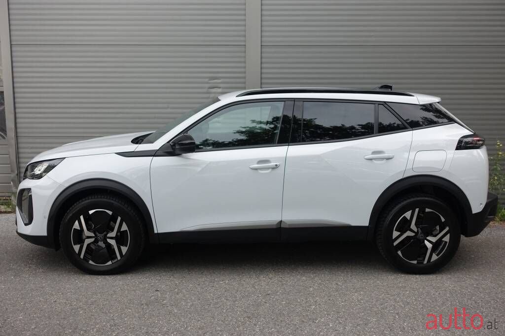 2024' Peugeot 2008 photo #5