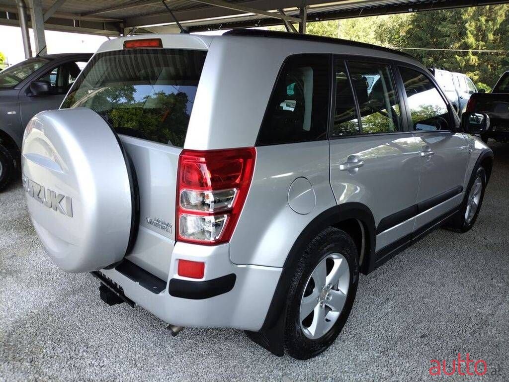 2007' Suzuki Vitara photo #2