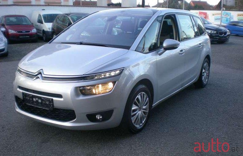 2014' Citroen C4 Picasso photo #1