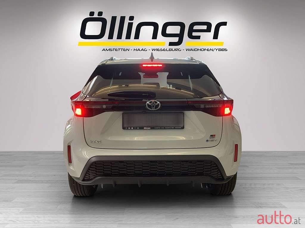 2024' Toyota Yaris Cross photo #4