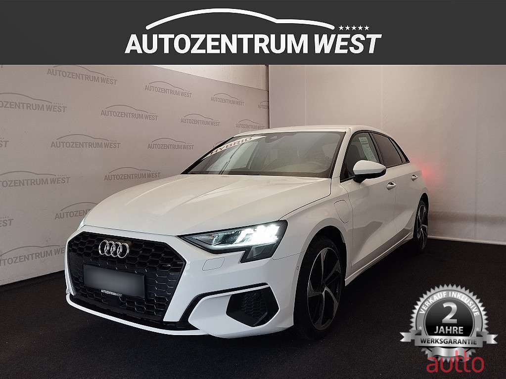 2021' Audi A3 photo #1