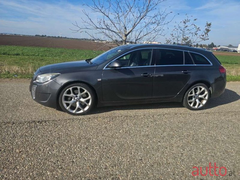 2010' Opel Insignia photo #4