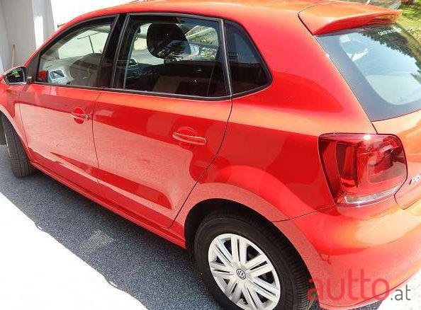 2010' Volkswagen Polo photo #3