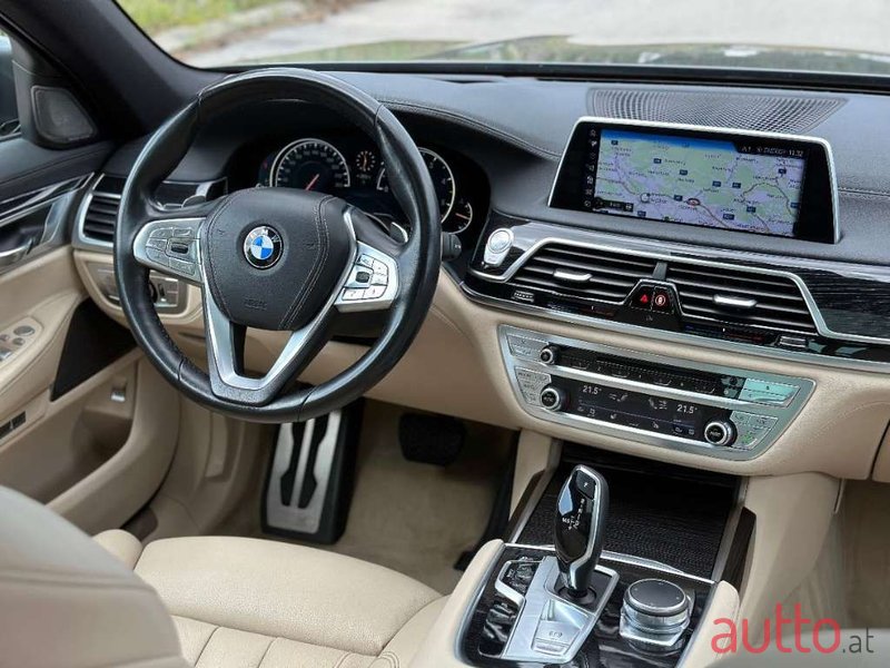 2016' BMW 7Er-Reihe photo #2