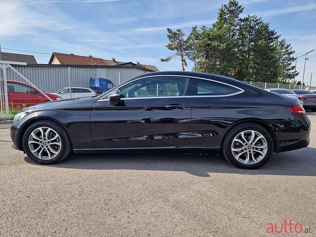 2018' Mercedes-Benz C-Klasse photo #3