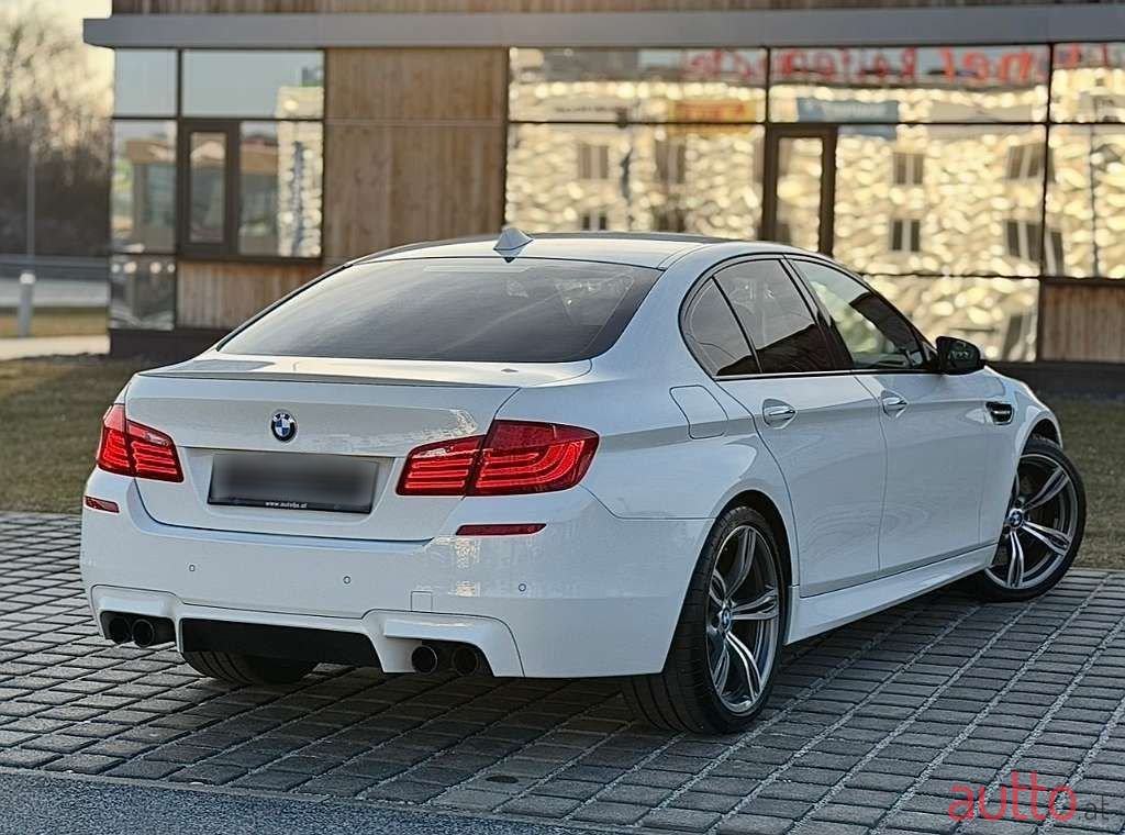 2012' BMW 5Er-Reihe photo #5