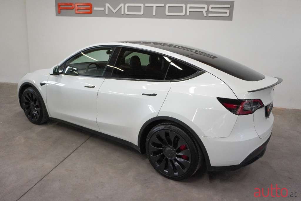 2022' Tesla Model Y photo #5