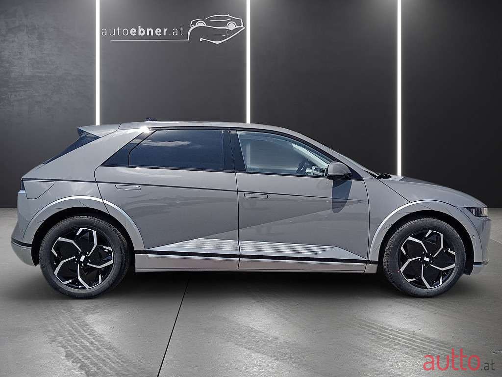 2023' Hyundai Ioniq 5 photo #6