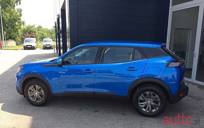 2021' Peugeot 2008 photo #3