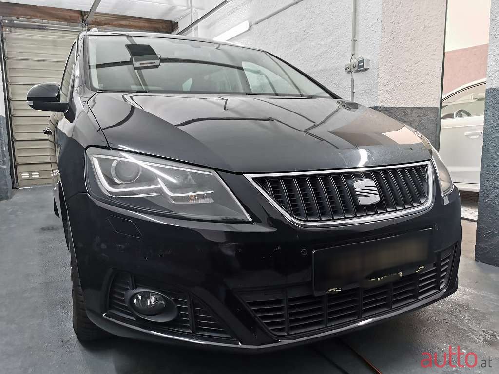 2012' SEAT Alhambra photo #3