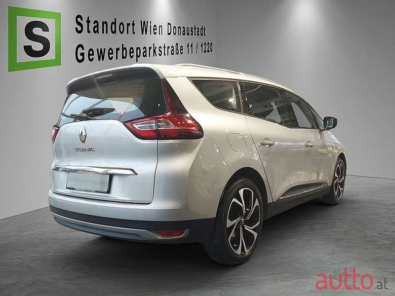 2022' Renault Scenic photo #3