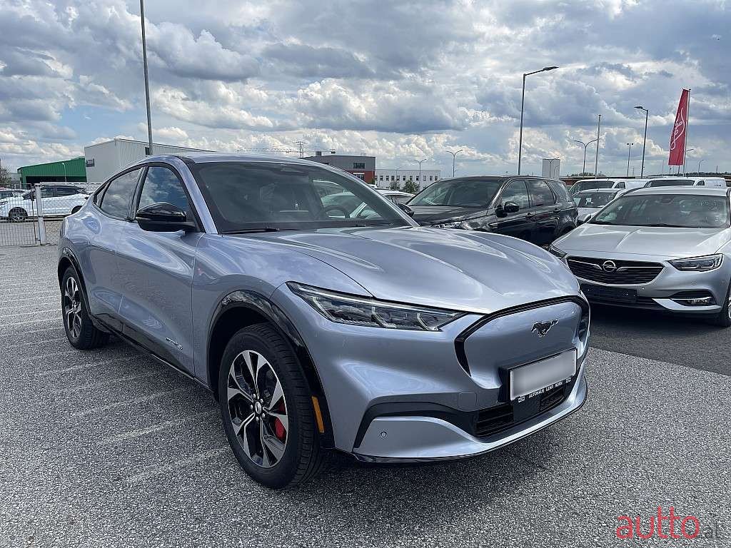 2022' Ford Mustang Mach-E photo #2