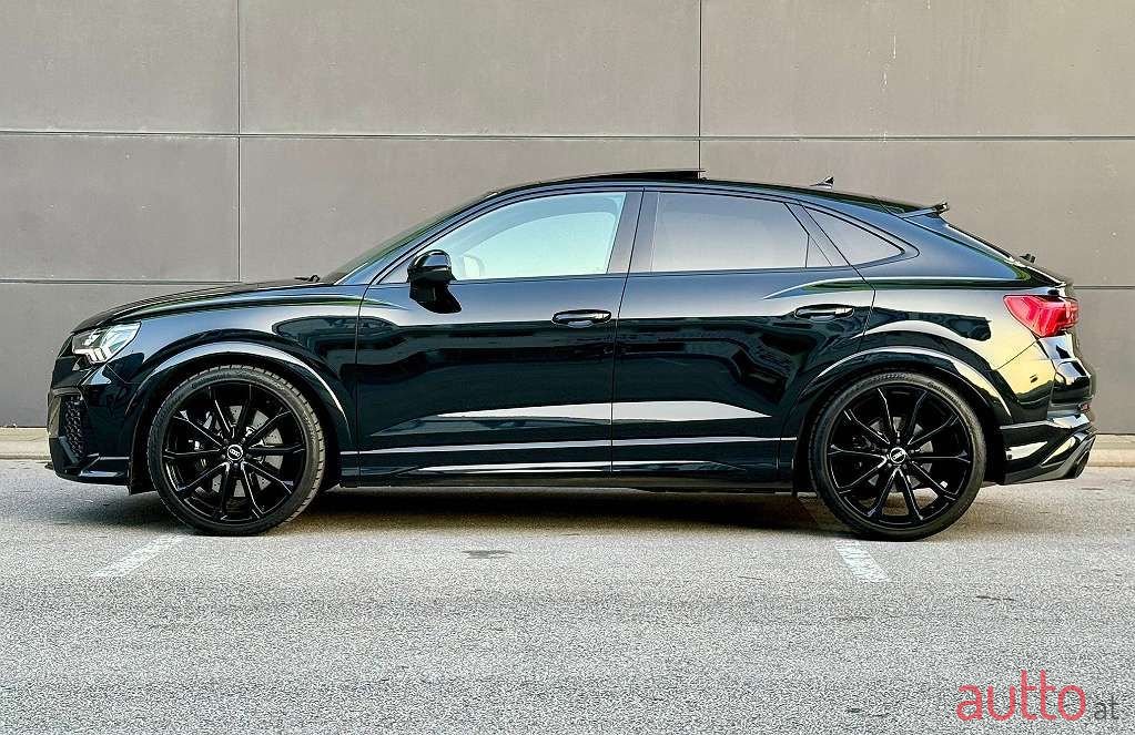 2020' Audi Q3 photo #2