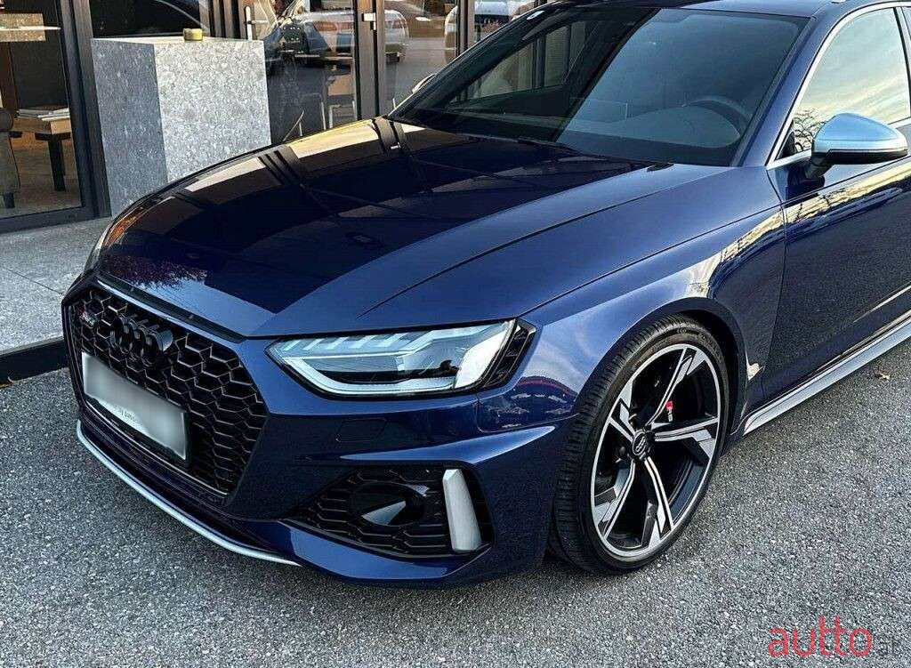 2020' Audi A4 photo #6