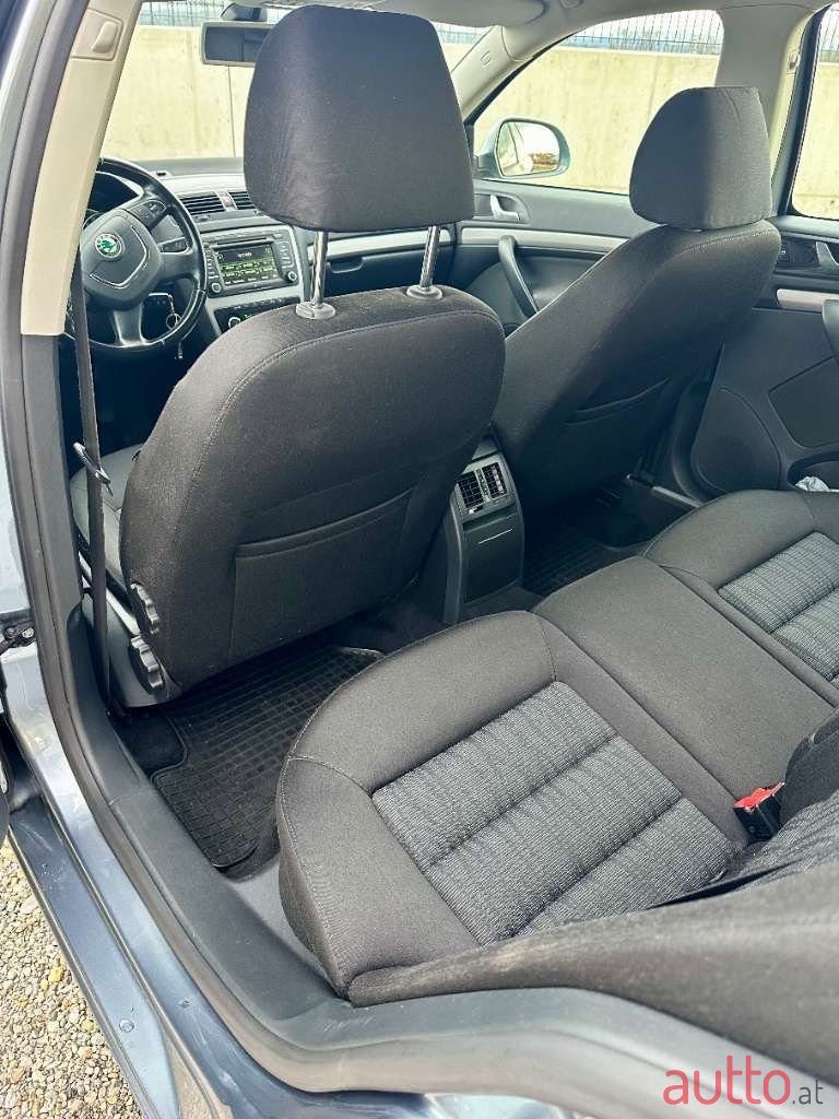 2012' Skoda Octavia photo #4