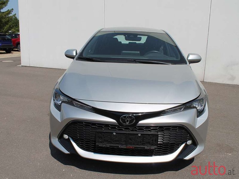 2019' Toyota Corolla photo #3