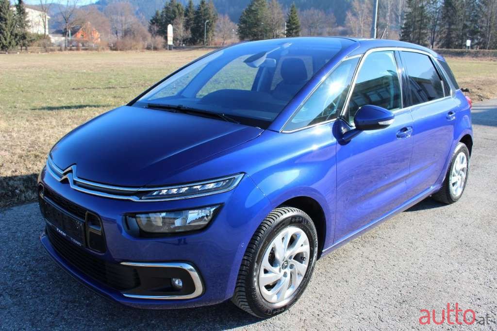 2019' Citroen C4 Spacetourer photo #1