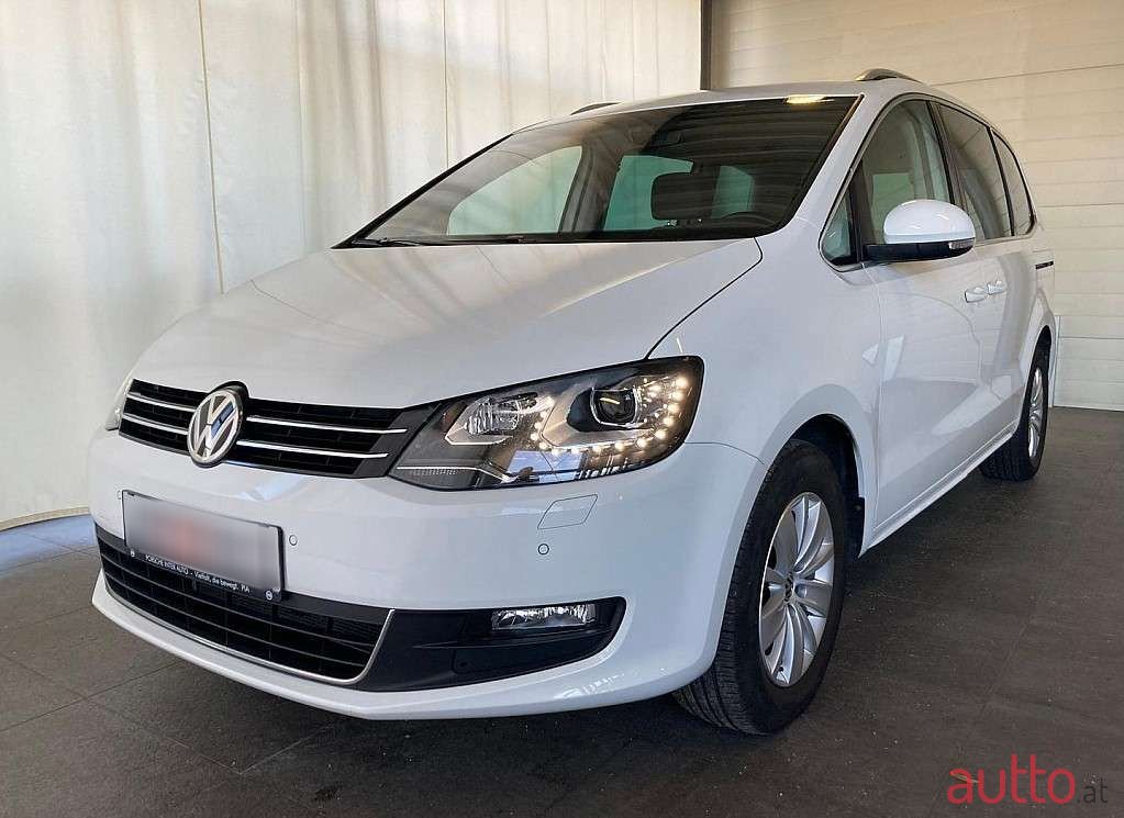 2016' Volkswagen Sharan photo #1