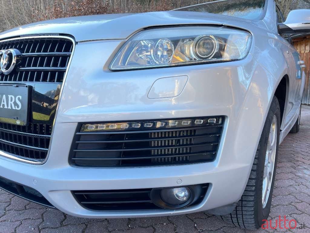 2008' Audi Q7 photo #4