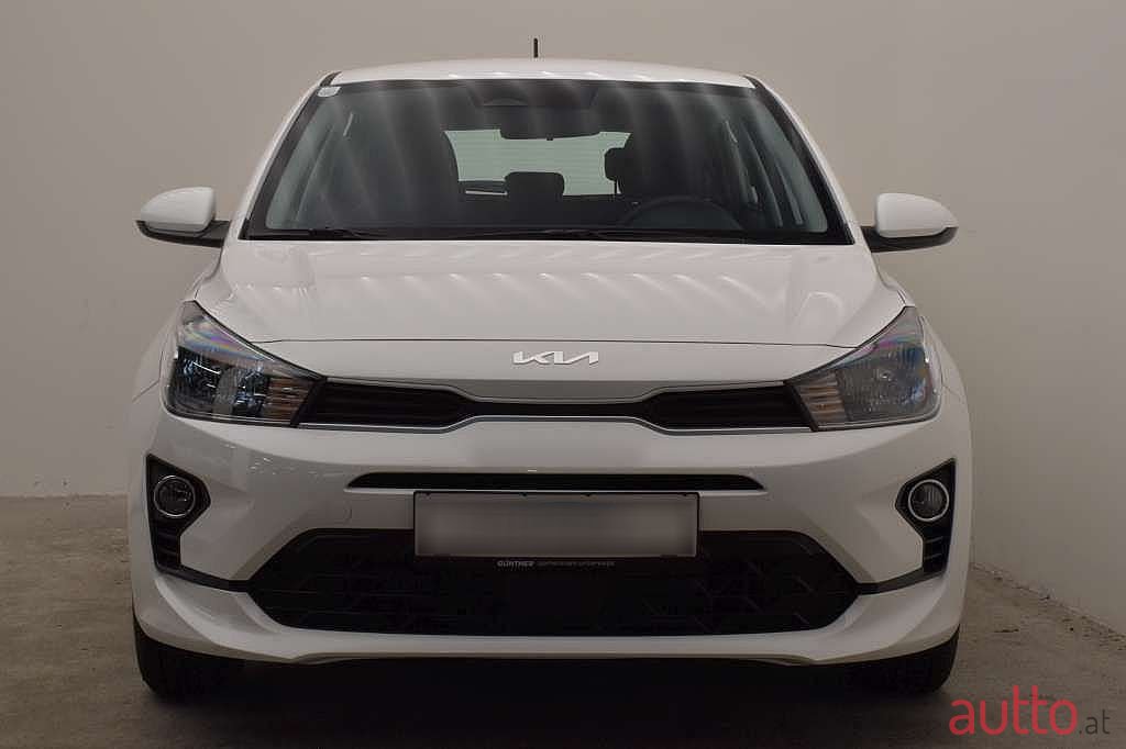 2022' Kia Rio photo #2