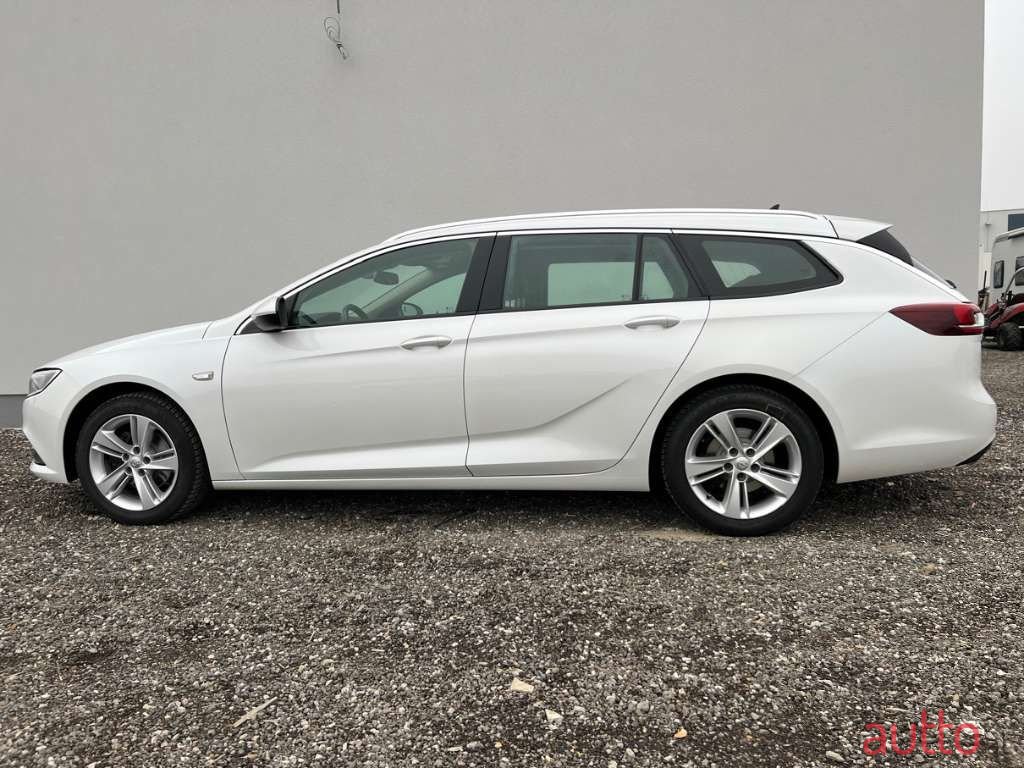 2019' Opel Insignia photo #4