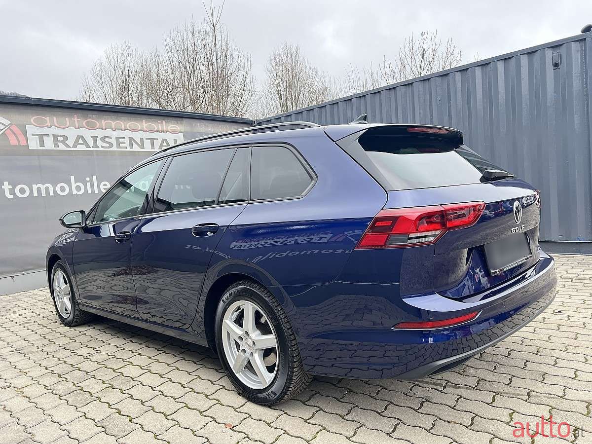 2022' Volkswagen Golf photo #6