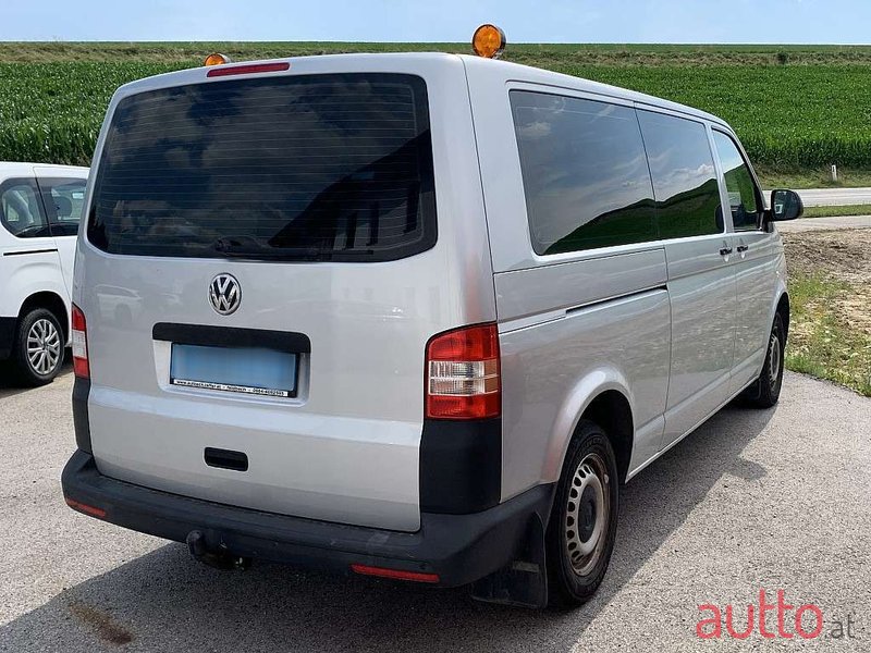 2013' Volkswagen T5 photo #5