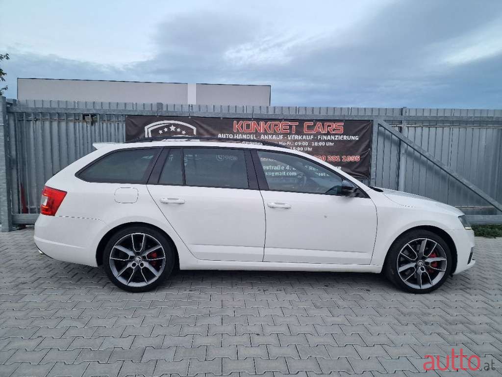 2014' Skoda Octavia photo #5