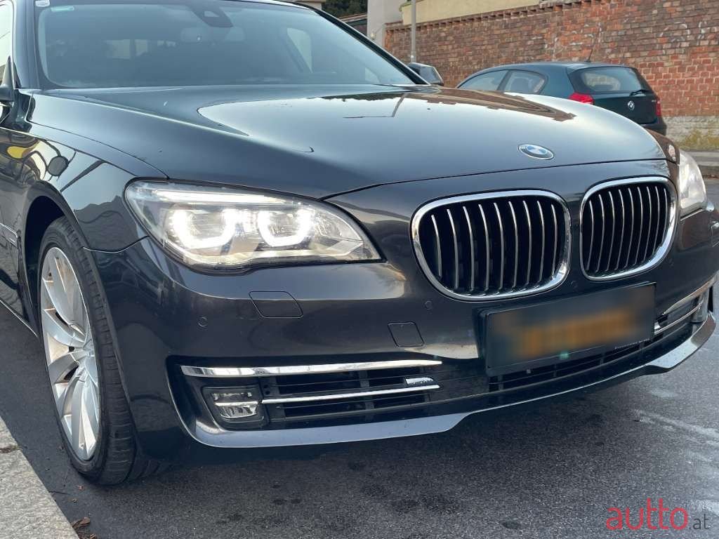 2015' BMW 7Er-Reihe photo #6