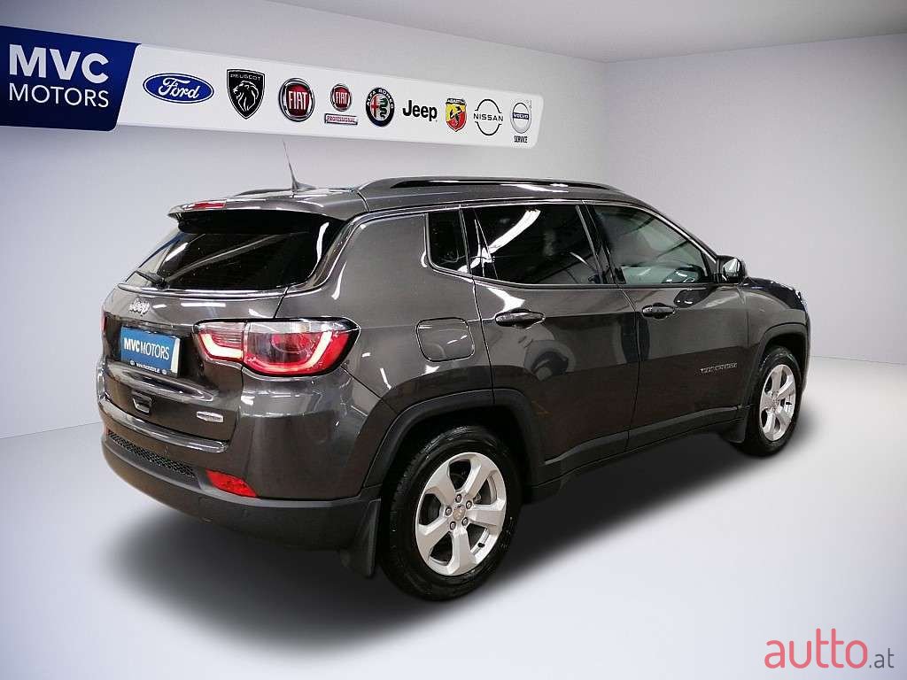 2019' Jeep Compass photo #4