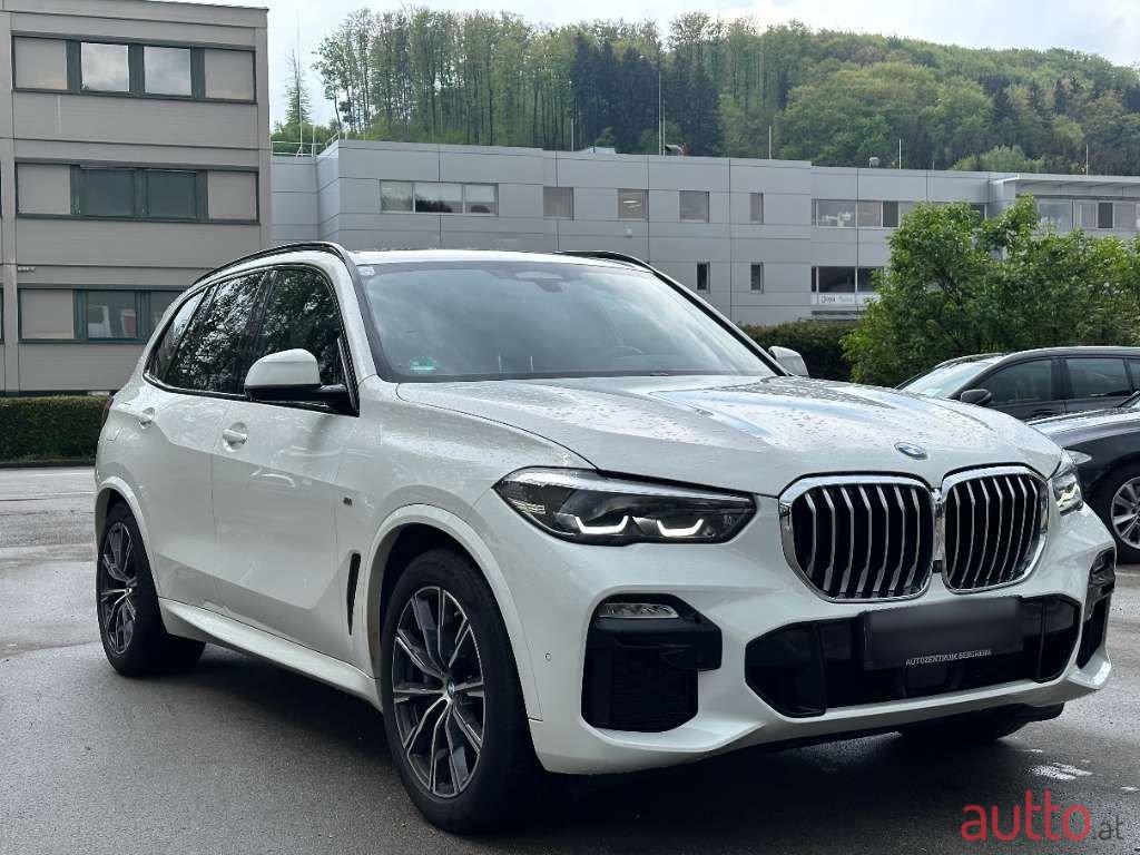 2019' BMW X5 photo #6