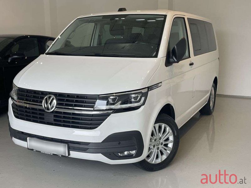 2020' Volkswagen Multivan photo #1