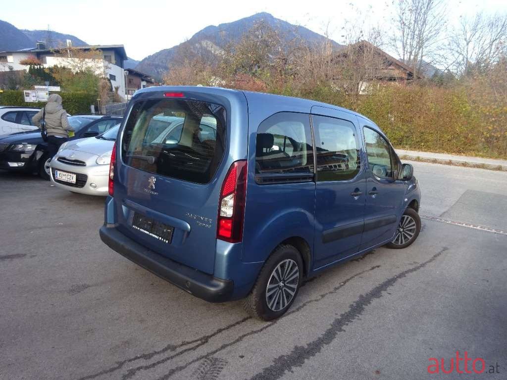 2013' Peugeot Partner photo #5