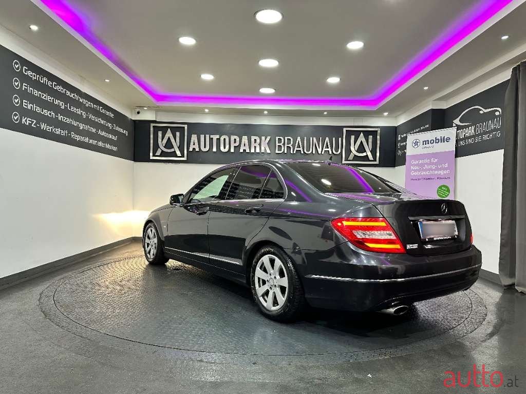 2011' Mercedes-Benz C-Klasse photo #4