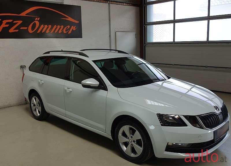 2019' Skoda Octavia photo #1