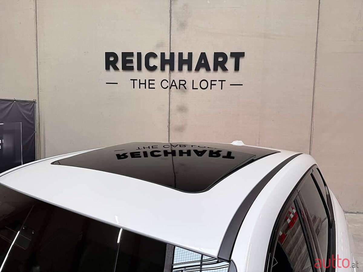 2023' BMW iX1 photo #4