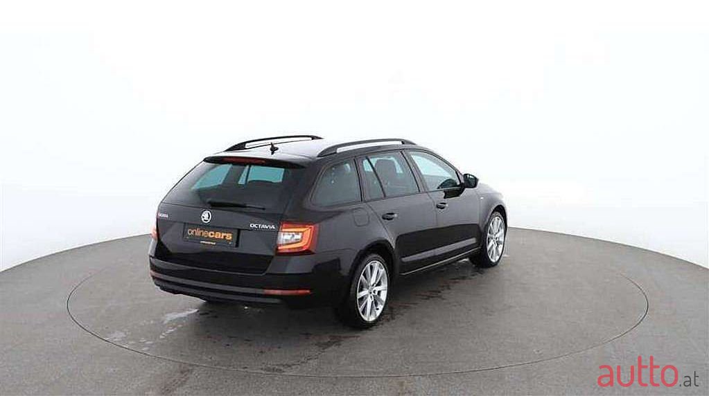2019' Skoda Octavia photo #3