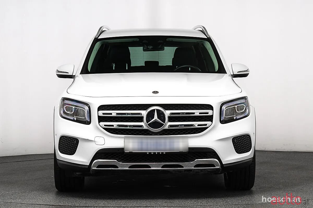2021' Mercedes-Benz GLB photo #2